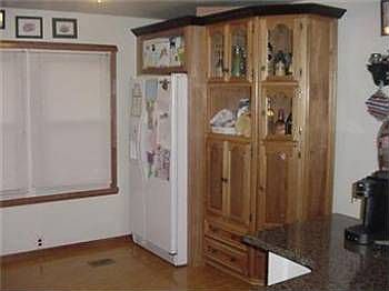2nd image of 9985 Rd M NE