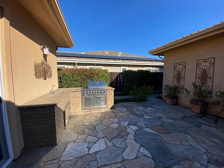 661 Arlene Ct — Photo 15
