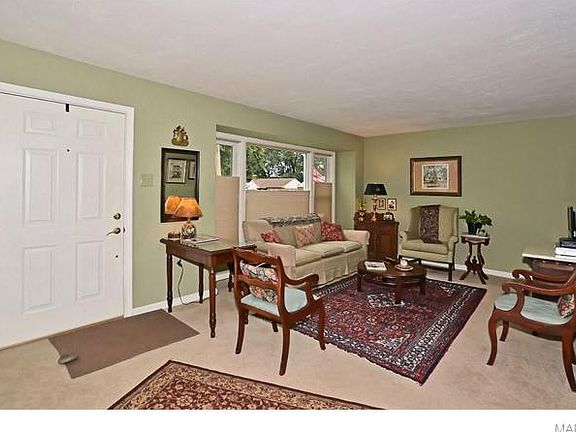 3rd image of 1285 Liggett Ave