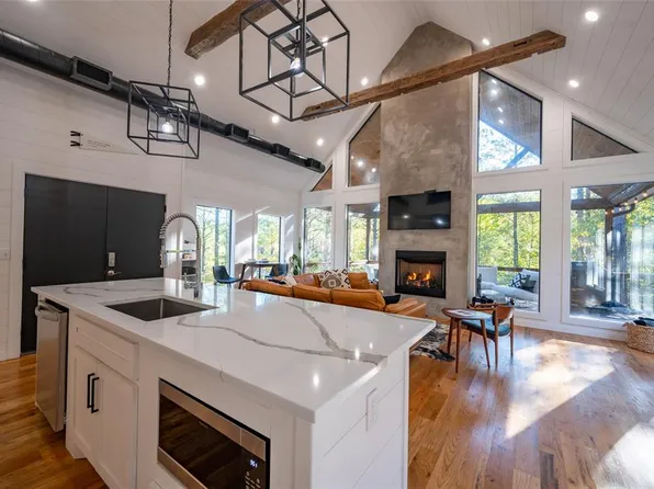 254 Red Berry Trl, Broken Bow, OK 74728