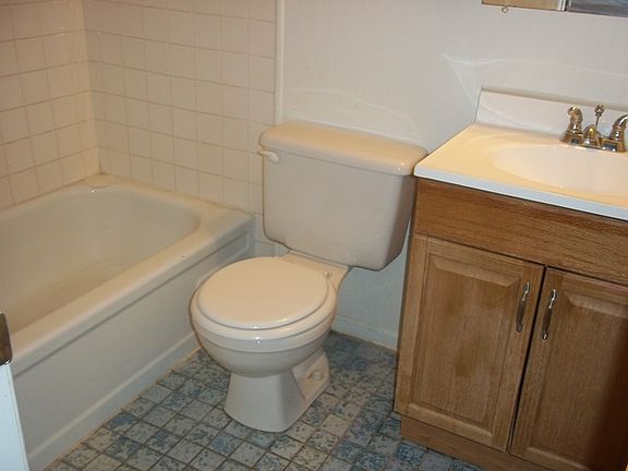 3rd image of 16112 Maple Park Dr #A-5