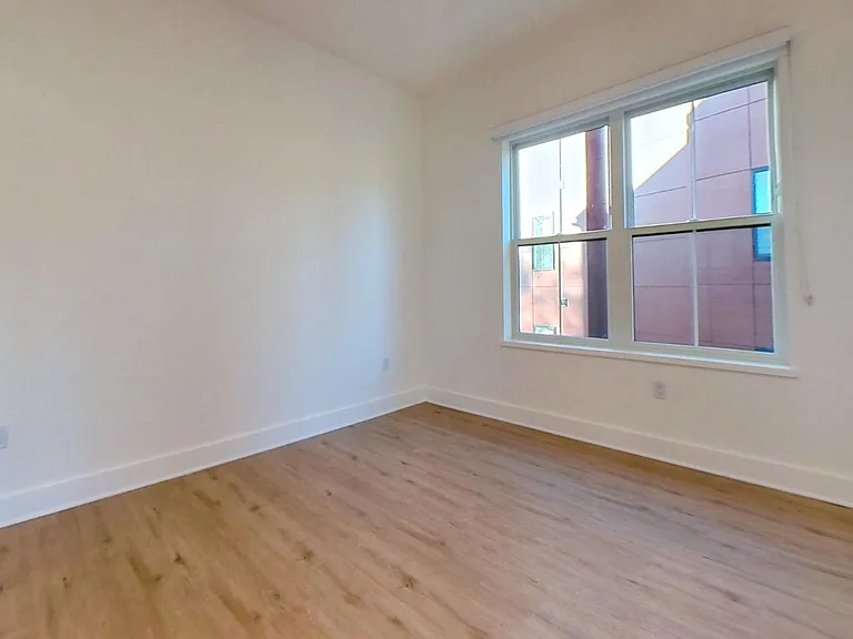 30 Edgewater Pl — Photo 11