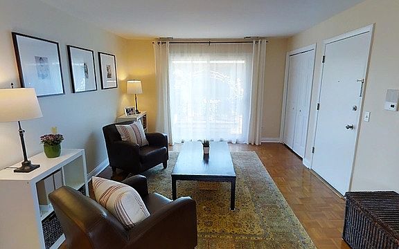 5th image of 3452 N Harlem Ave