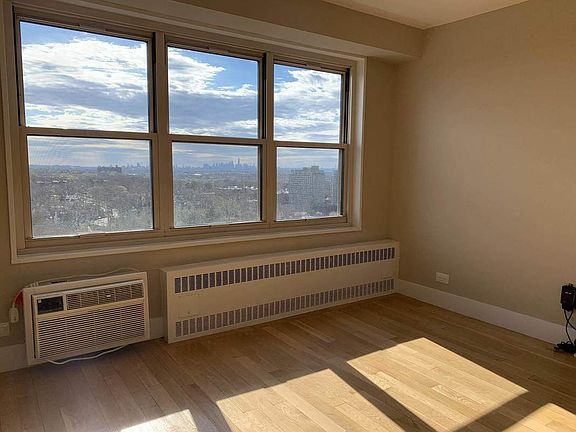 3rd image of 12333 83rd Ave APT 2107