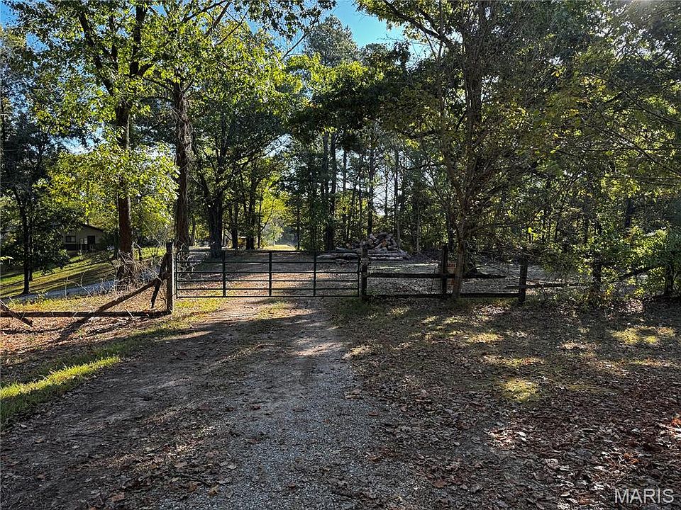1st image of 134 Witch Hollow Rd