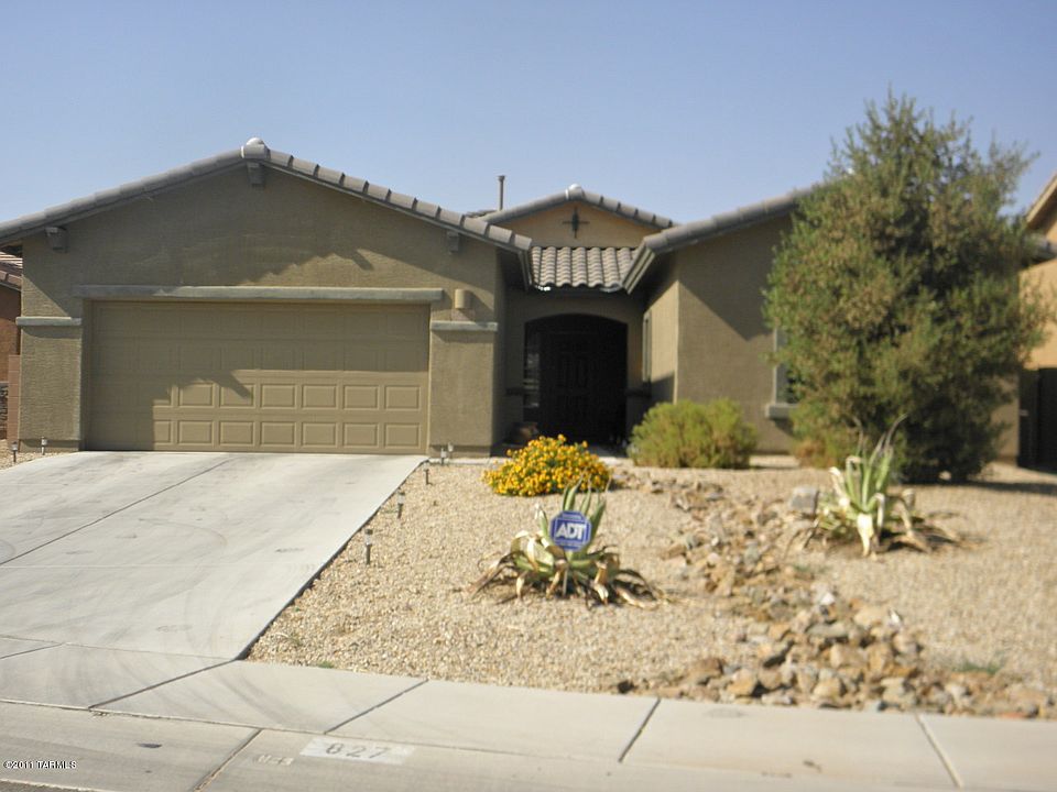 1st image of 827 E Grosvener Hills Pl S
