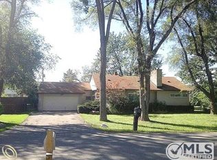 16112 Jackson St, Taylor, MI 48180