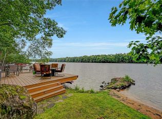 284 Four Seasons Dr, Drums, PA 18222