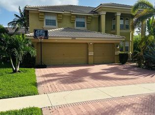 2261 Ridgewood Cir, Royal Palm Beach, FL 33411