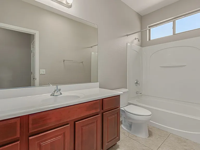 2206 W Fawn Dr — Photo 23