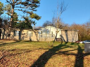 62 Travis Rd, Rossville, GA 30741