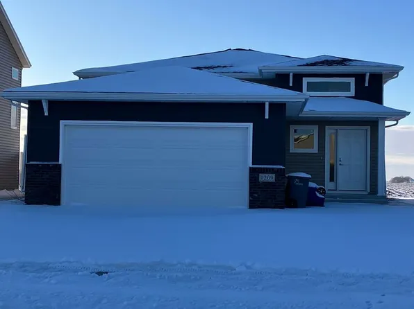 1209 46th Ave S, Moorhead, MN 56560