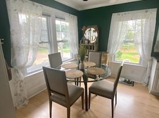 315 S 3rd Ave #2, Saint Charles, IL 60174