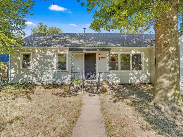 115 N King St, Mount Hope, KS 67108