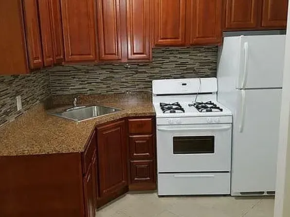 (undisclosed Address), Bronx, NY 10466