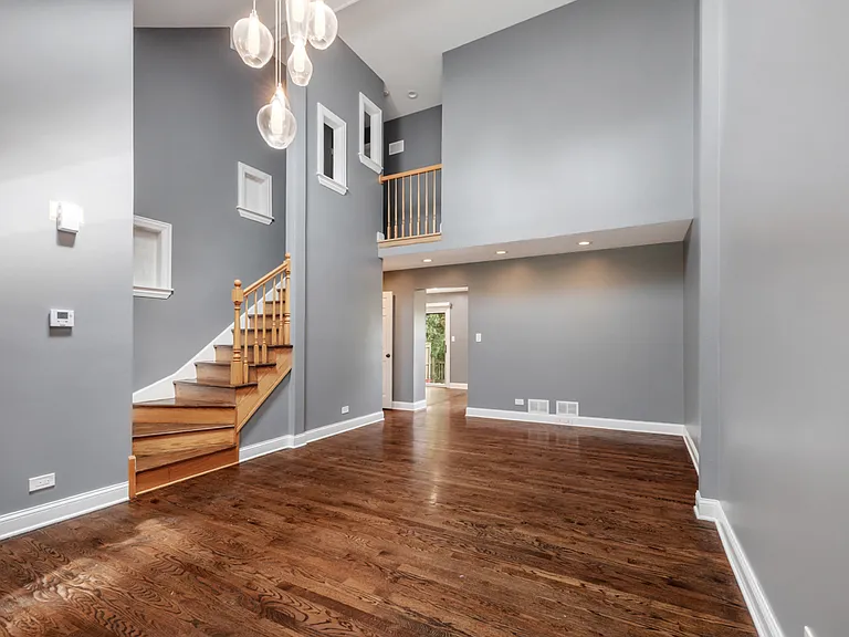 713 Acadia Ct — Photo 8