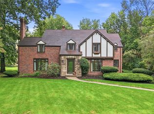 1000 Colonial Dr, Youngstown, OH 44505