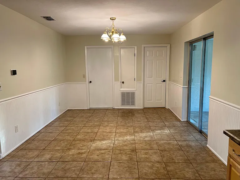 1300 SW 76th Dr — Photo 7
