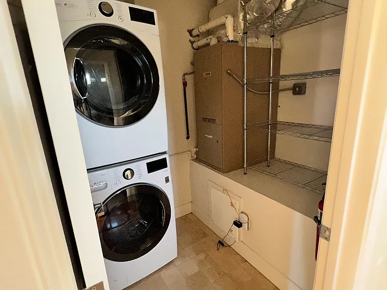 1070 Capp St #3 — Photo 15