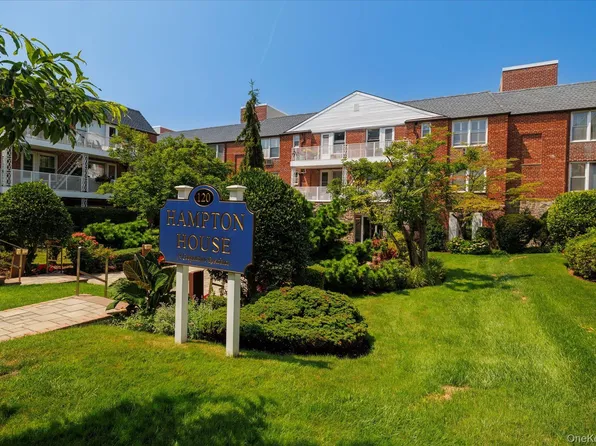 120 Morris Avenue #A19, Rockville Centre, NY 11570