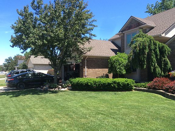 4th image of 51066 Pinewood Dr