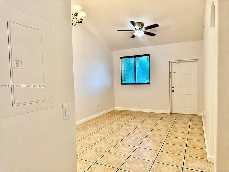 1692 SE 29th Ct #201 — Photo 27