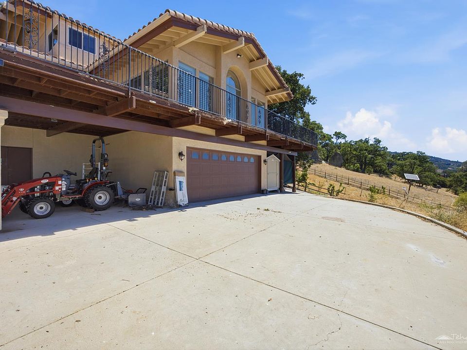 1st image of 25441 Deertrail Dr