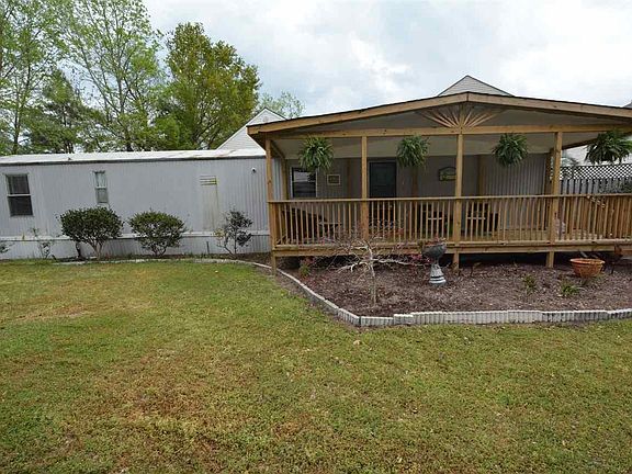 2nd image of 574 Woodland Dr