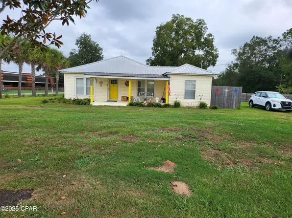 5545 Brown St, Graceville, FL 32440
