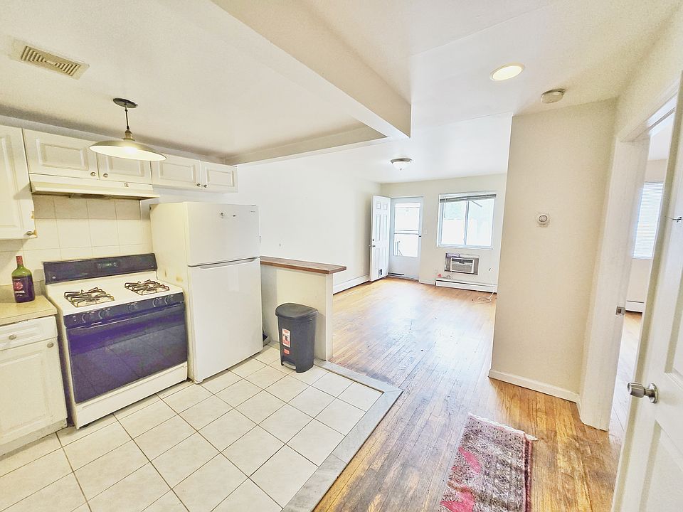 1st image of 2536 14th St APT 1