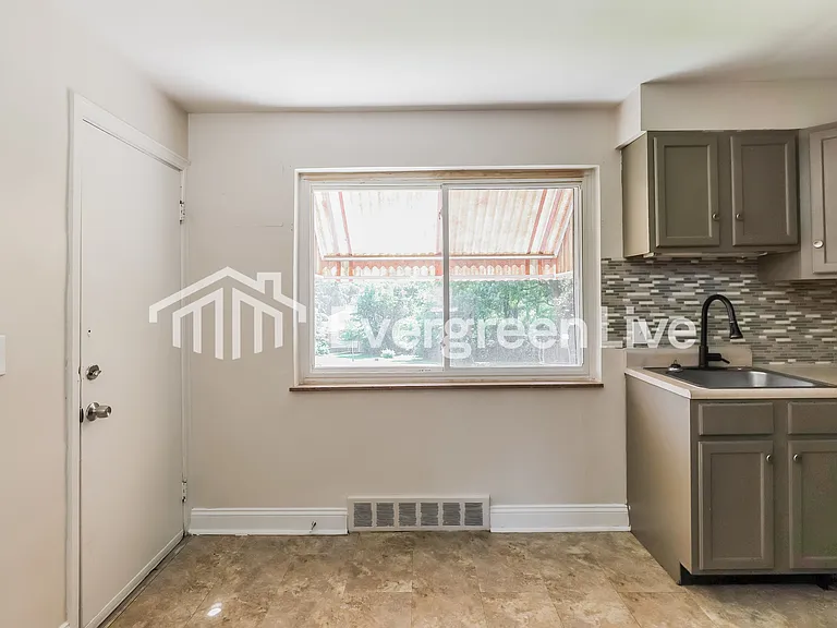 3363 Blue Rock Rd — Photo 6