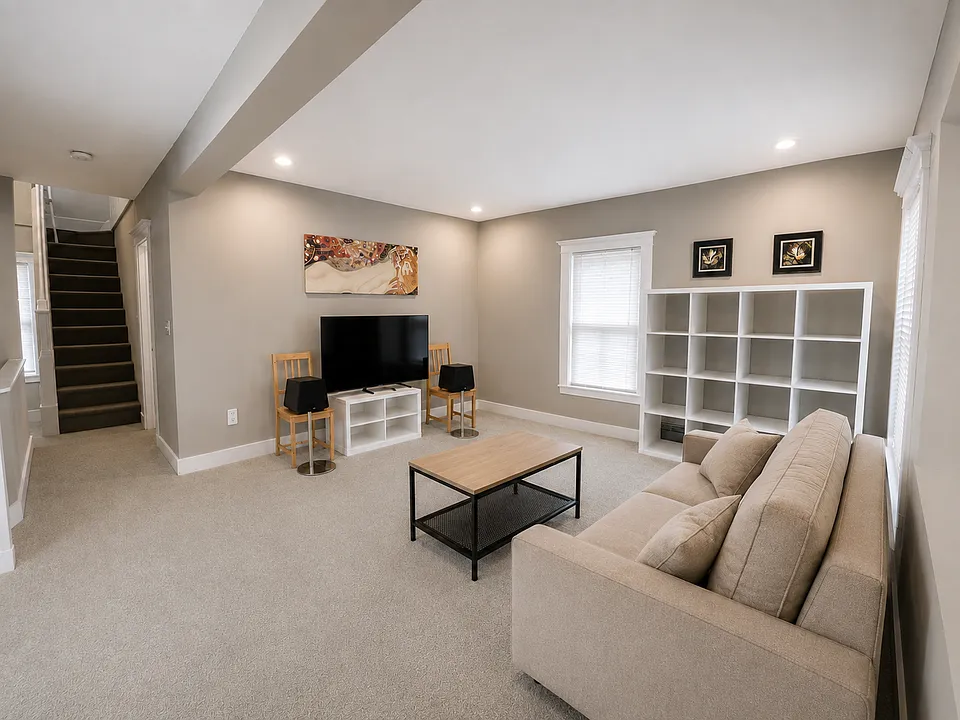 112 School St #2