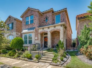 6631 Deleon St, Irving, TX 75039