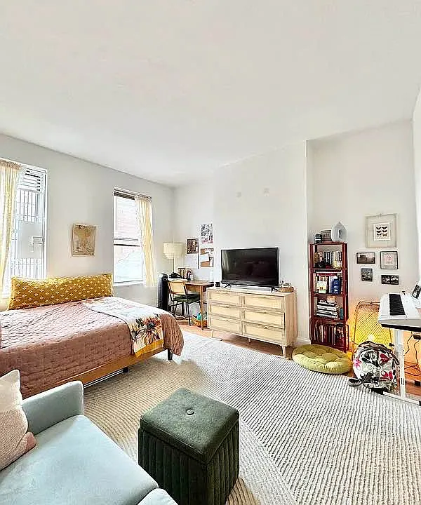 1446 1st Ave #5A