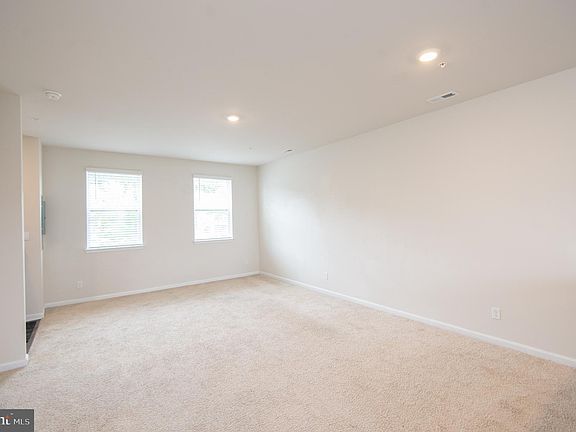5th image of 406 Wood Duck Dr