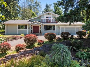 18600 E Spring Lake Dr SE, Renton, WA 98058