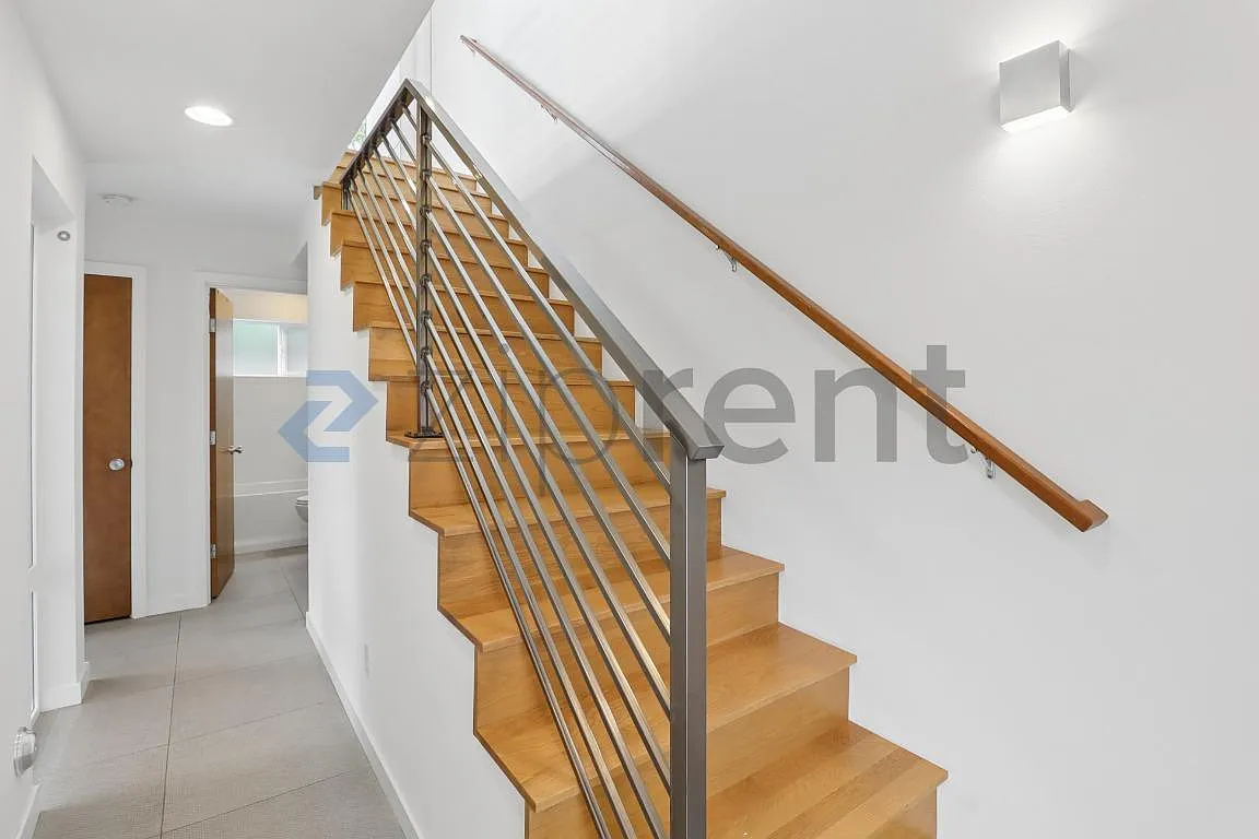 3 bed, 1400 sqft, $4,800 — Photo 4