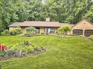 112 Sunnyfield Dr, Fleetwood, PA 19522
