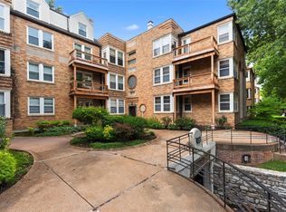 7536 York Dr APT 1A, Saint Louis, MO 63105