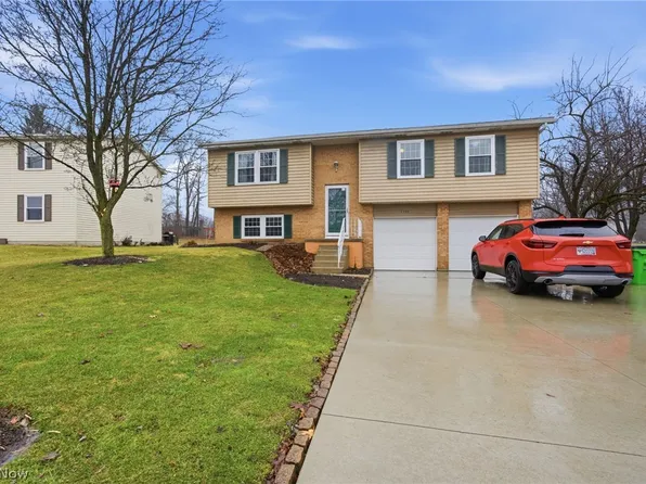 4534 Foresthill Rd, Stow, OH 44224