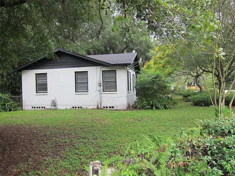 1st image of 1524 NE 9th St #B