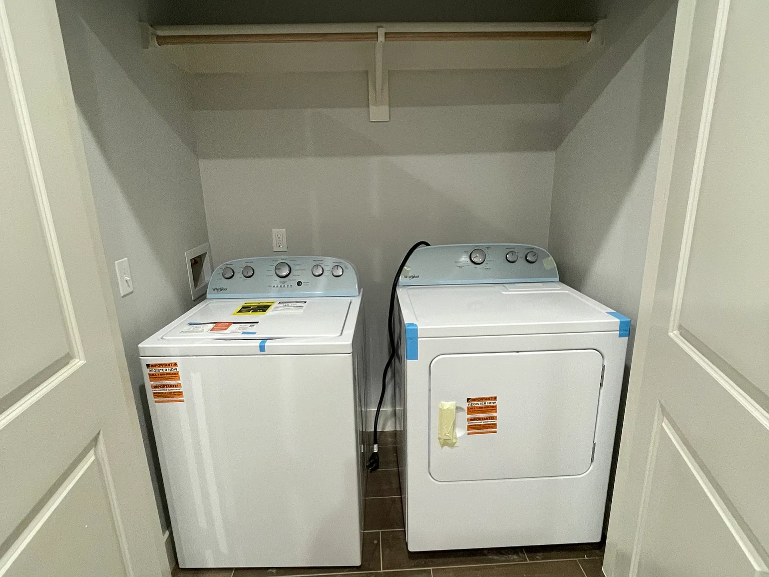 2 bed, 2.5 bath, 1126 sqft, $1,300 — Photo 3