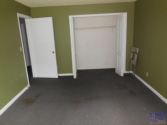 5th image of 935 E 178th St