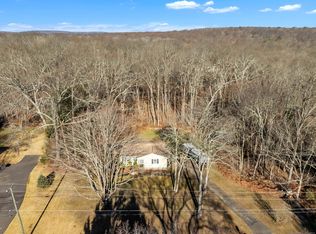 37 Meadowood Rd, Tolland, CT 06084