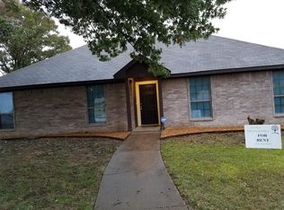 201 Gregory Dr, Desoto, TX 75115
