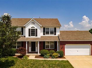 814 Victoria Ln, O'Fallon, IL 62269