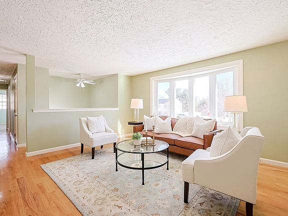 2nd image of 6 Orchard Dr
