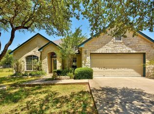 213 Meadows Ln, Dripping Springs, TX 78620