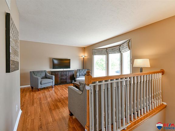 3rd image of 7835 Glynoaks Dr