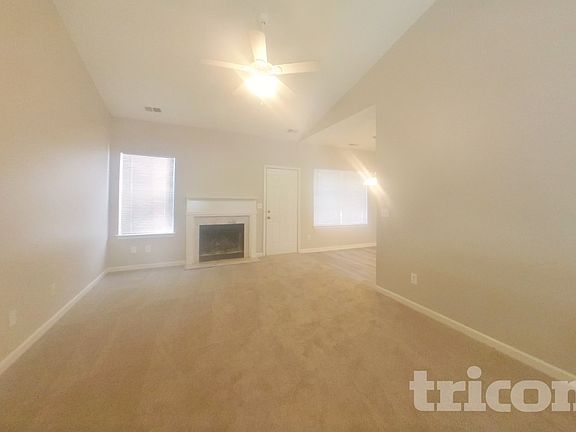 2nd image of 4054 Robin Cir